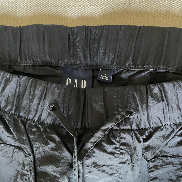 Gap Pull on Utility Cargo, M, Black. - Picture 2 of 7